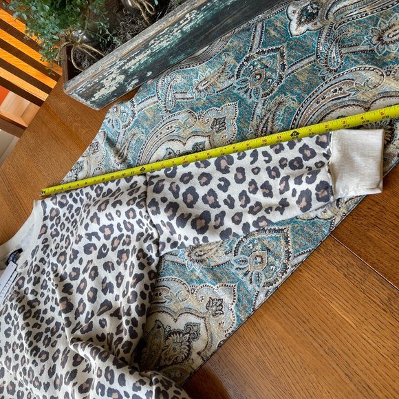 Ocean Drive Clothing Cheetah sweatshirt oversized Cream size L NWT - Picture 14 of 14